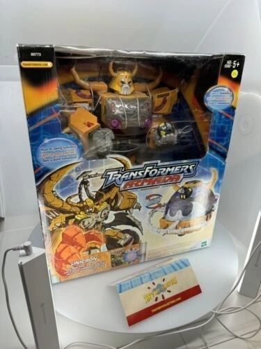 Unicron W/ Dead End Mini Con Transformers Armada Action Figure Hasbro 2003