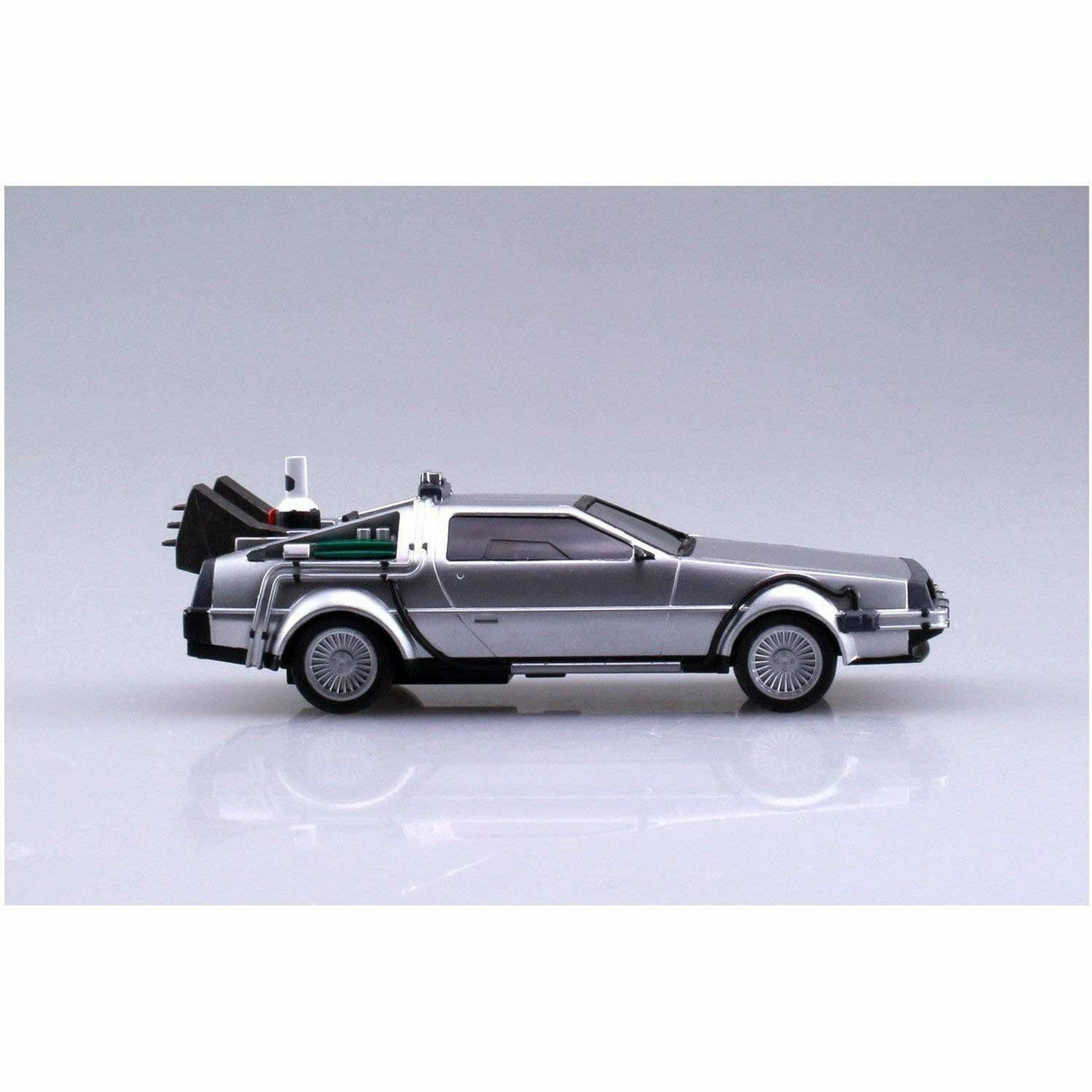 Back to the Future Part II pull-back DeLorean 1:43 scale plastic model kit