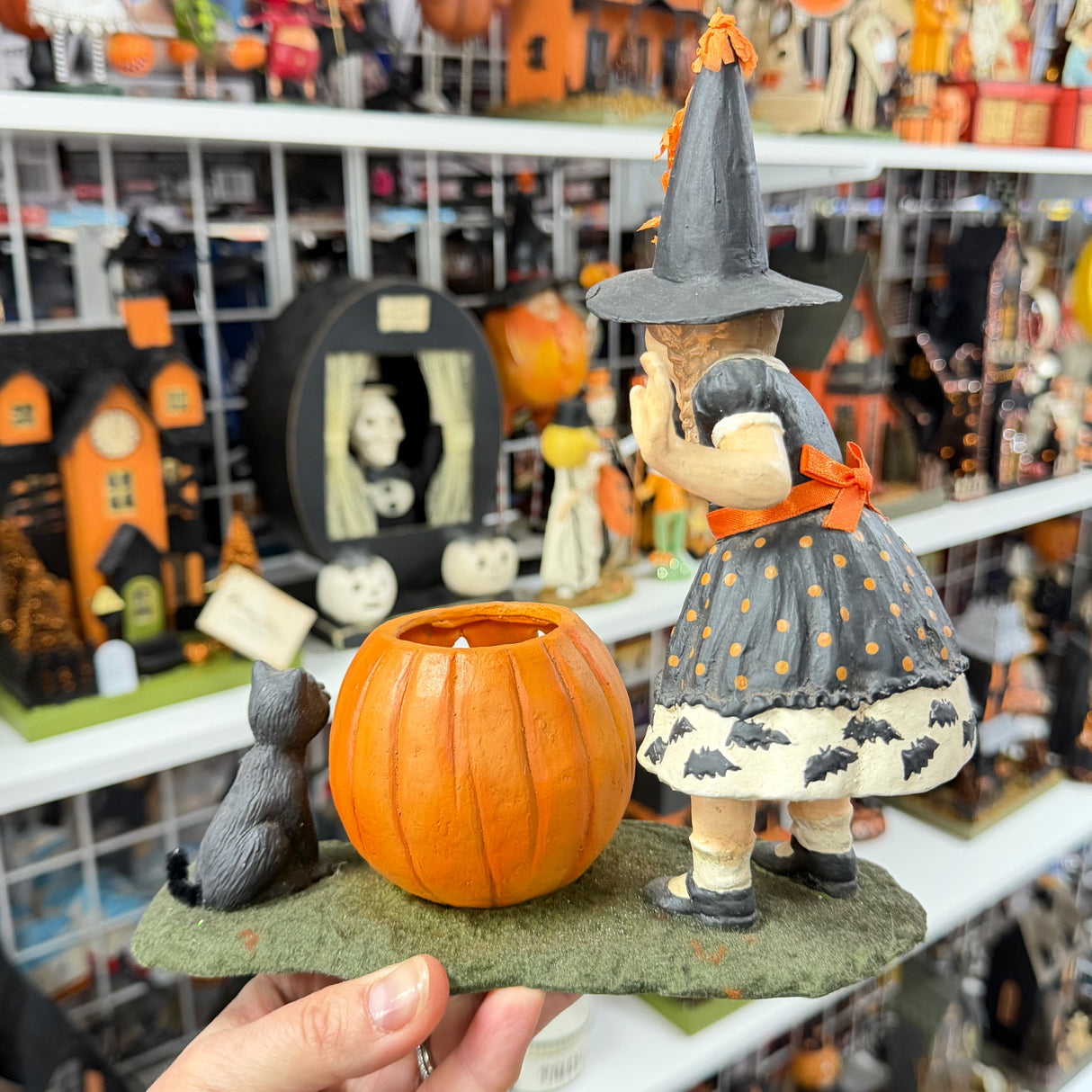 Bethany Lowe "Pumpkin Brewing Piper" Witch Figurine with Candy Bowl