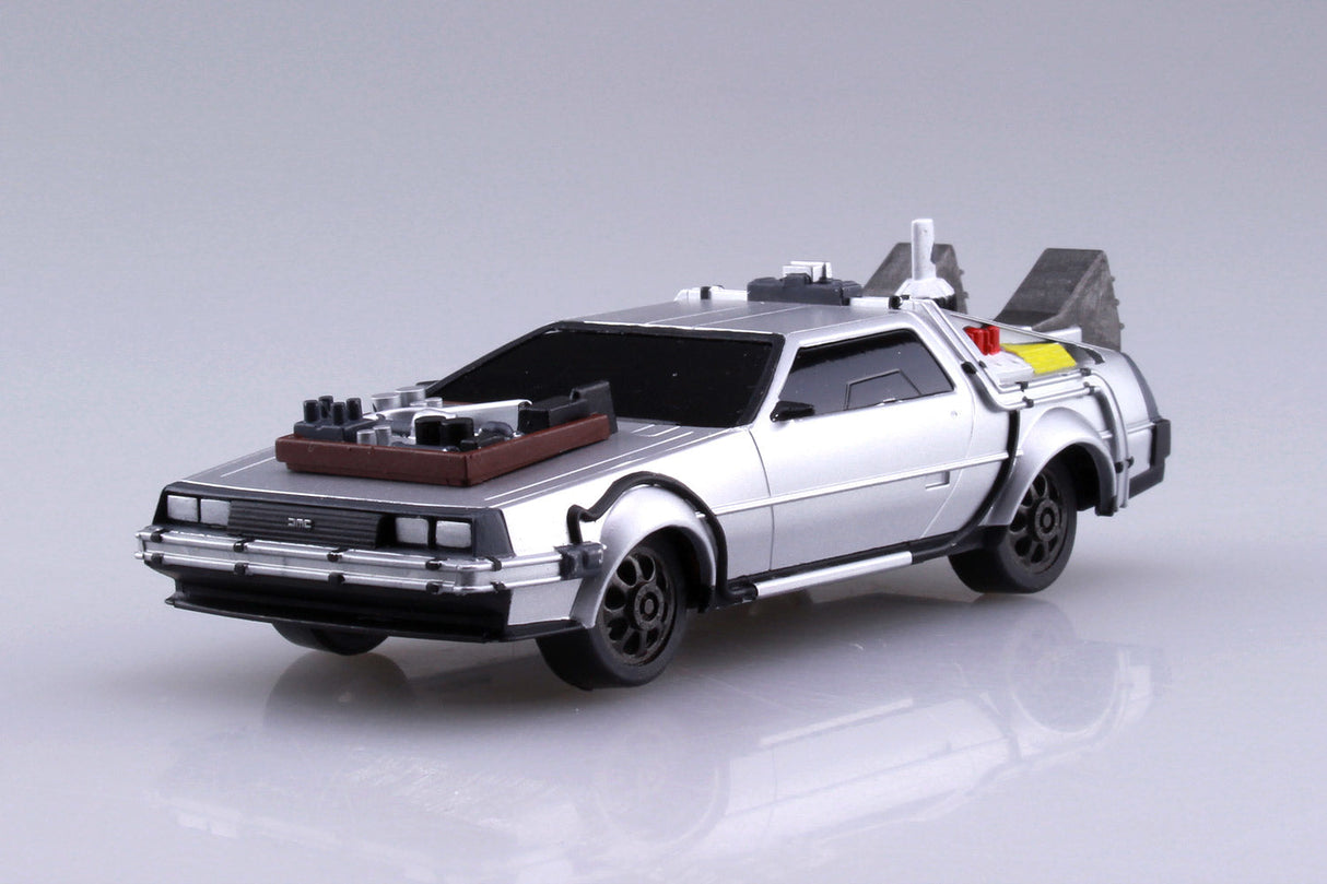 Back to the Future Part III pull-back DeLorean 1:43 scale plastic model kit