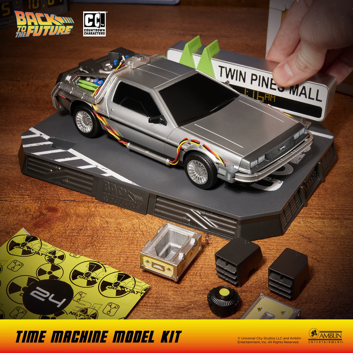 Back to the Future: Time Machine Countdown Character Model Kit