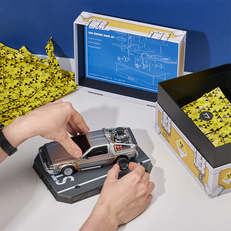 Back to the Future: Time Machine Countdown Character Model Kit